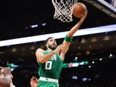 Jayson Tatum postou um triplo-duplo menos de um mês depois de retornar de uma lesão no tendão de Aquiles