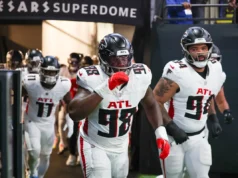 A mídia social reagiu à troca dos Jaguars por Mason Smith por Rooke Orhoro