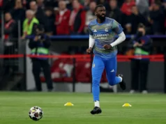 O Real Madrid ofereceu ao líder defensivo uma prorrogação de um ano