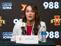 A luta livre feminina do estado de Iowa adiciona Allie St. John como técnica
