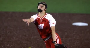 Wisconsin sobe no RPI de softball feminino da NCAA após uma varredura histórica