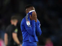 O Leicester City foi rebaixado para a League One – exatamente 10 anos após o milagre do PL