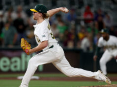 Os Dodgers reivindicaram o arremessador do rival NL West depois que Gavin Stone subiu devido a uma lesão