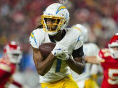 O GM do Chargers, Joe Hortiz, encerra os rumores comerciais de Quentin Johnston antes da decisão importante do contrato