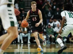 Basquete da Penn State consegue transferência de Davidson para Roberts Blums