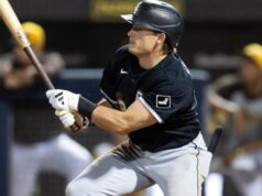 White Sox recorre ao produto local Sam Antonacci para a primeira rebatida da MLB contra Rays
