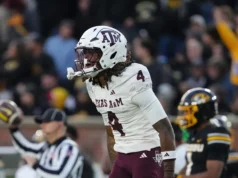 O cornerback do Texas A&M, Will Lee III, está fazendo uma visita pré-draft aos Packers