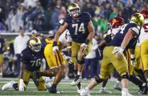 Esperando pacientemente pelo fim da temporada do NFL Mock Draft