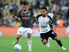 📹 Após confronto entre Flu e Timo, meio-campista é afastado por gesto obsceno, veja