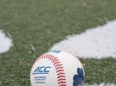 O beisebol de Notre Dame vence a segunda série consecutiva do ACC