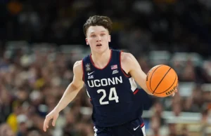Braylon Mullins, da UConn, renunciará ao Draft da NBA e retornará aos Huskies para sua segunda temporada