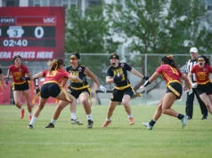 Sarasota, resumo do peixe-boi: começam os distritos de futebol de bandeira e vôlei de praia