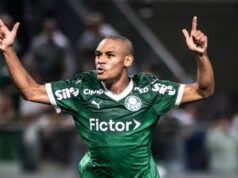 O Barcelona fez movimentos significativos para contratar o atacante brasileiro