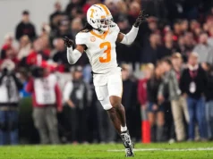 Os 50 melhores jogadores disponíveis para os Rams no Dia 2 do Draft de 2026 da NFL