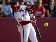 Novo número 1 na pesquisa ESPN.com/USA Softball Collegiate Top 25
