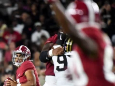 Os Panteras estão supostamente assinando outro WR em Bryce Young, do Alabama