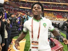 IShowSpeed perdeu sua luta de estreia, mas o Frog derrubou Logan Paul através de uma mesa na WrestleMania 42.