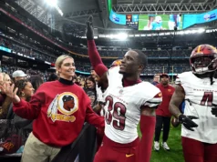 Jogadores do Commander reagem aos novos uniformes de 2026