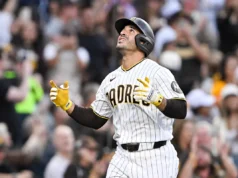 Laurano e Machado homenageiam Márquez na vitória dos Padres por 9 a 5 sobre Rockies