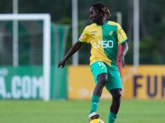 A vida de um adolescente astro do futebol foi salva por uma cirurgia de emergência depois que ele foi esfaqueado na Dinamarca