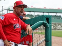 O ex-campeão do Red Sox, Alex Corra, está ganhando força como potencial técnico do Boston após sua decisão