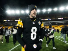 Os Steelers ofereceram a Aaron Rodgers um agente livre irrestrito