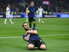 Inter de Milão 3-2 Como – O meio-campista turco deixa o coração em campo quando a renovação do contrato começa