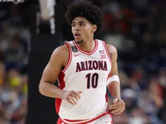 O atacante do Arizona, Koya Peet, se declarou para o Draft da NBA de 2026