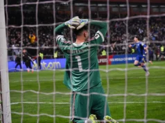 Itália perde a Copa do Mundo por centímetros em momentos de pênaltis comoventes