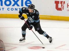 Dylan Guenther marcou seu 39º gol e os Mammoths venceram os Predators por 4 a 1, conquistando sua quinta vitória consecutiva.