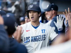 O home run inicial de Shohei Ohtani, o chute de 3 corridas de Teoskar deu aos Dodgers uma vitória por 6–3 sobre os Rangers.