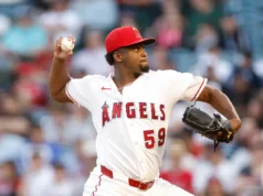 Soriano venceu Sale e Braves por 6 a 2 com ajuda de Neto, home run de Adele.