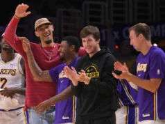 Austin Reaves retorna à escalação do Lakers para o jogo 5 depois de perder 9 jogos devido a uma lesão oblíqua
