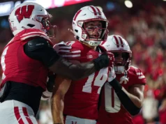 ASSISTIR: Preston Zachman, segurança do futebol de Indiana, fala com a mídia no treino de primavera