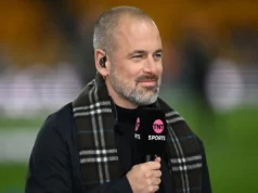 O Liverpool pediu ao ícone da Premier League que assinasse a rescisão do contrato com a estrela do Barcelona