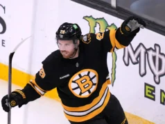 Viktor Arvidsson marca três gols, Elias Lindholm leva o Bruins à vitória por 6-3 estrelas no desempate