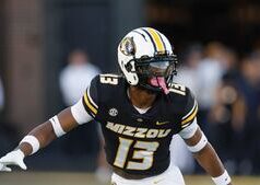 Os Steelers contrataram o explosivo linebacker do Missouri