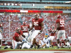 Ex-atacante defensivo do Alabama se declara culpado após se passar por três jogadores da NFL para obter quase US$ 20 milhões em empréstimos