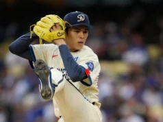 Os Dodgers marcaram 6 corridas no 4º jogo para quebrar a seqüência de 10 vitórias consecutivas dos Cubs com uma vitória por 12-4.