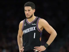 Devin Booker chama James Williams de oficial da NBA após a derrota do Suns no jogo 2: ‘Terrível esta noite’