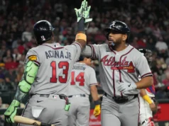 Os Braves fizeram uma quinta entrada de 8 corridas e superaram os Diamondbacks por 17-2.