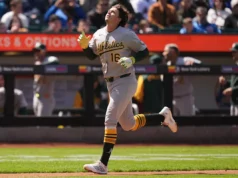 Kurtz acertou seu primeiro home run da temporada e o Athletics derrotou o Mets por 1 a 0.
