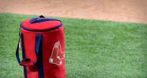 O principal candidato do Red Sox sai após susto repentino no cotovelo