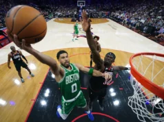 Tatum brilhou com 25 pontos na vitória do Celtics sobre o 76ers por 2 a 1 na série
