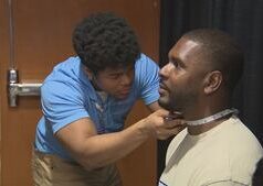 ‘É importante permanecer saudável’: Dezenas de ex-jogadores da NFL participam de exames de saúde