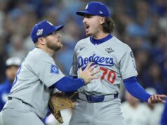 O arremessador dos Dodgers dá uma mensagem aos Blue Jays antes da revanche da World Series
