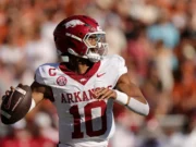 Os Steelers visitaram QB Taylen Green