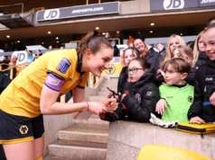 Lobos de olho na promoção WSL 2 à medida que o apoio do clube cresce e os holofotes se intensificam