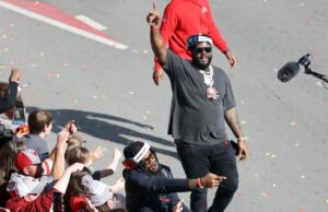 Campeão do Super Bowl dos Chiefs se aposenta após nove temporadas na NFL