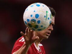 📺 Programação de domingo (12): Brasileiro, derby e cracker na Europa